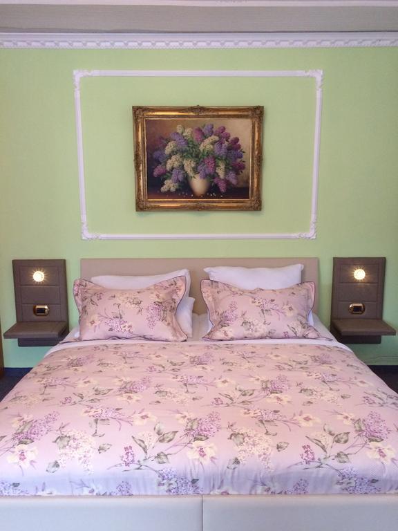 Golden Gapa Central Family Apartment 8 การ์มิช-พาร์เทนเคียร์เชน ห้อง รูปภาพ
